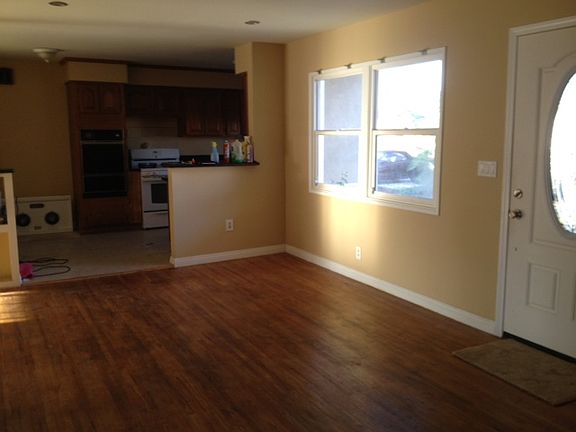 Entry towards Kitchen 