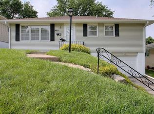 3621 Crown Point Ave, Omaha, NE 68111