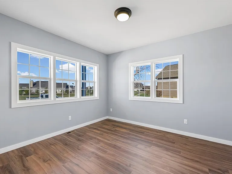 1306 Roberto Rd — Photo 15