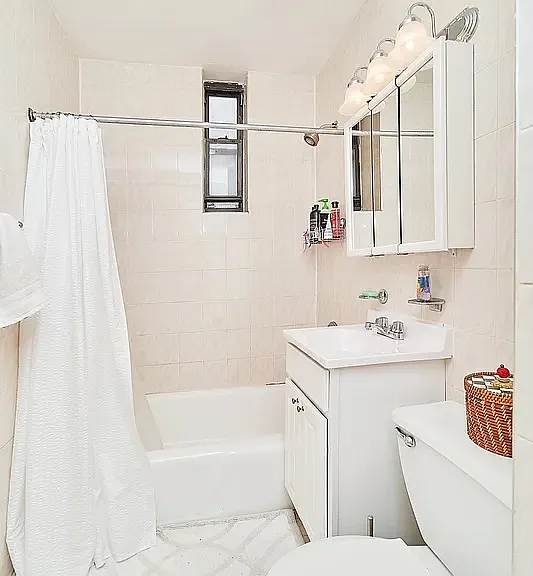 152 E 22nd St #2E — Photo 7