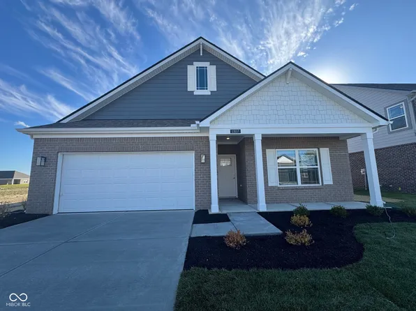 1307 Foxtail Ln, Greenwood, IN 46143