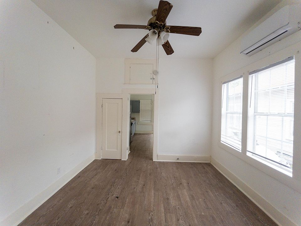 1st image of 302 E Cevallos #2