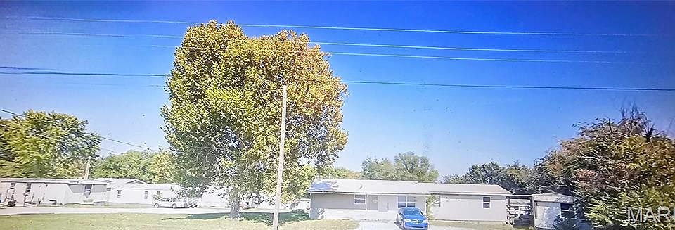 1st image of 572 Highway Y #B-c