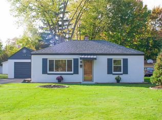 4518 Selhurst Rd, North Olmsted, OH