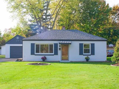 4518 Selhurst Rd, North Olmsted, OH, 44070