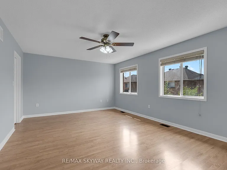 16 Raccoon St — Photo 20