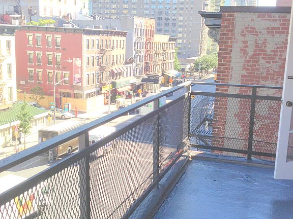 4th image of 240 E 82nd St APT 5e