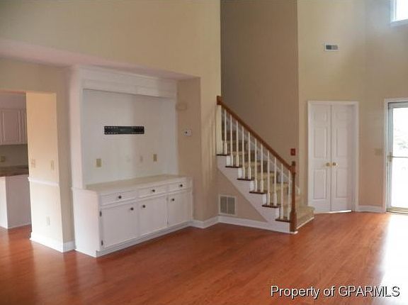 4th image of 305 Nantucket Ct