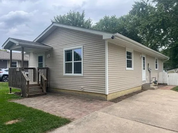 707-1 Fremont Rd, Valparaiso, IN 46385