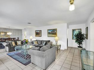 8521 SW 86th Ct, Miami, FL 33143