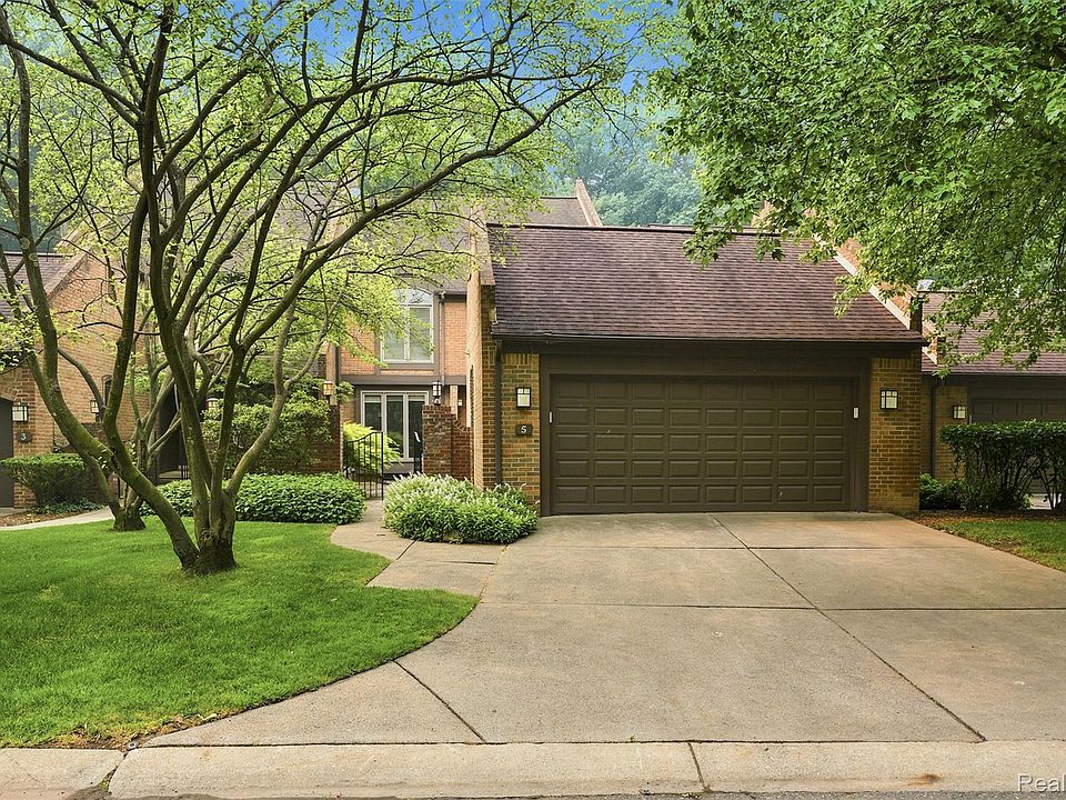 1st image of 5 Timberlane Ct