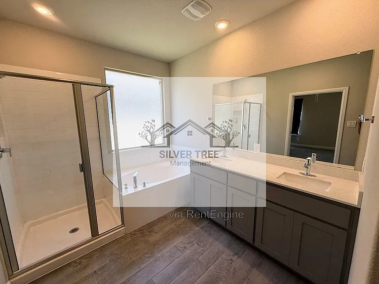10921 Rockchapel Dr — Photo 15