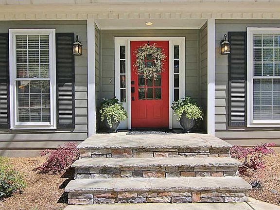 2nd image of 174 Cloister Dr