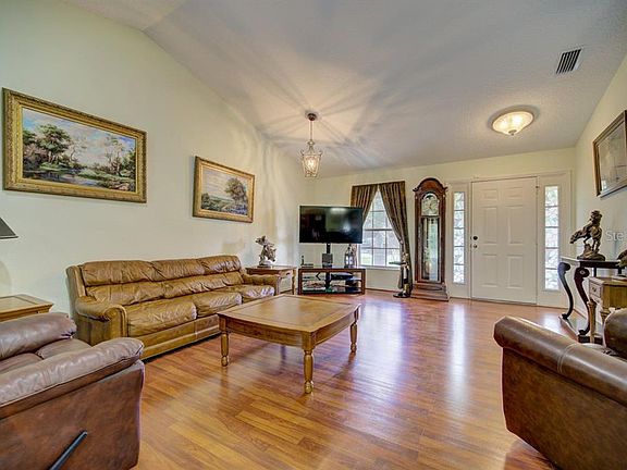 2nd image of 405 Tangelo Dr