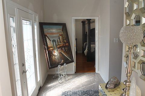 4th image of 406 Pin Oak Ct