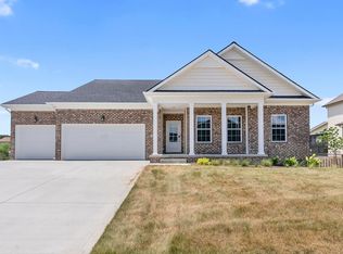 137 Meadow Lark Trl, Georgetown, KY 40324