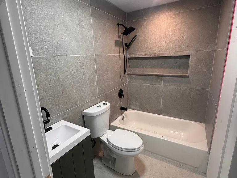 2919 W 24th Blvd #3B — Photo 11