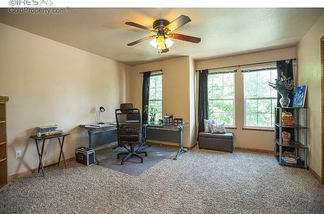 1115 W Swallow Road — Photo 4