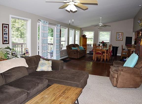 5th image of 133 Academy Avenue Ext