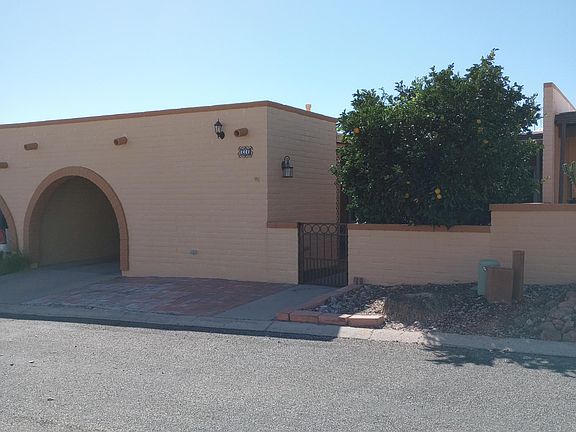 Front 1441 W De Nada