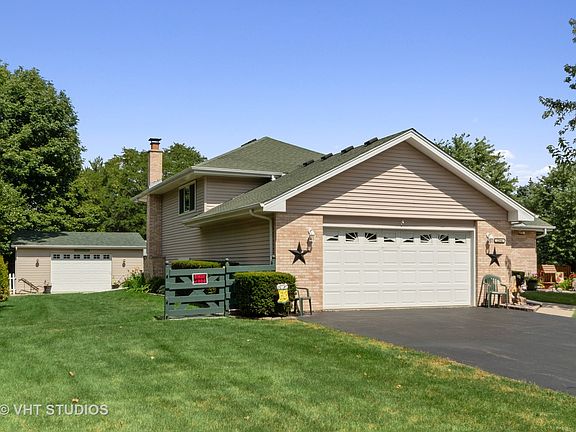4th image of 22846 Bussey Dr