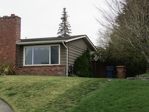 2nd image of 1430 N Winnifred St
