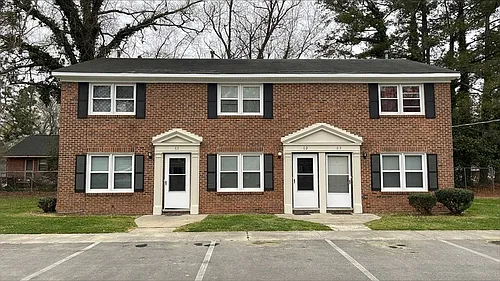 305 Rountree St W #B4 Photo 1 305 Rountree St W #B4 Photo 1