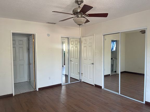 4th image of 10119 Courtney St