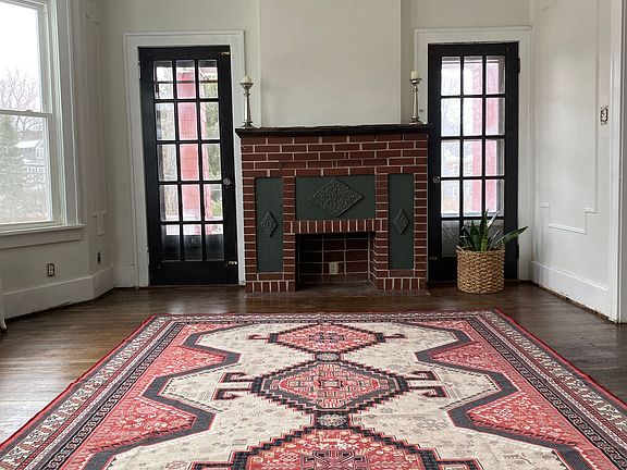 5th image of 902 Park Ave #2