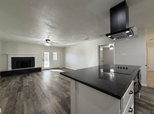 420 Opal St, Saginaw, TX 76179