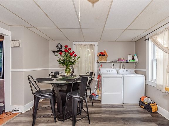 3rd image of 3 Five Courtney Ln