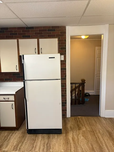 2 bed, 1000 sqft, $1,290 — Photo 3