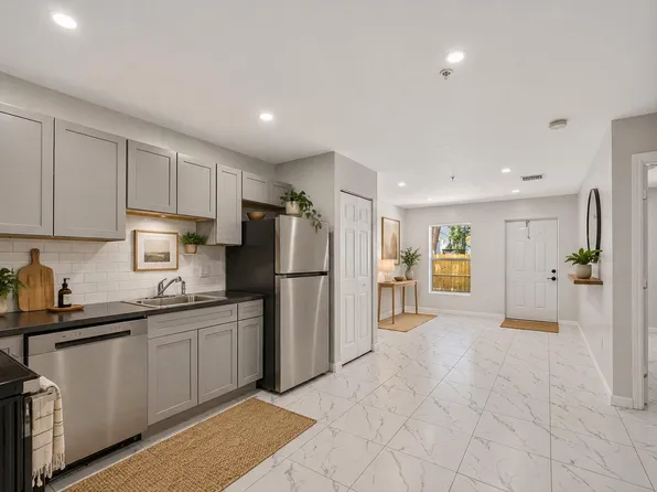 3255 Avenue J, West Palm Beach, FL 33404
