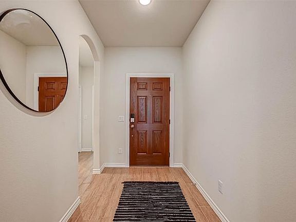 2nd image of 24719 Twilight Hollow Ln