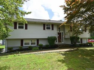 2049 Hartford Tpke, North Haven, CT 06473