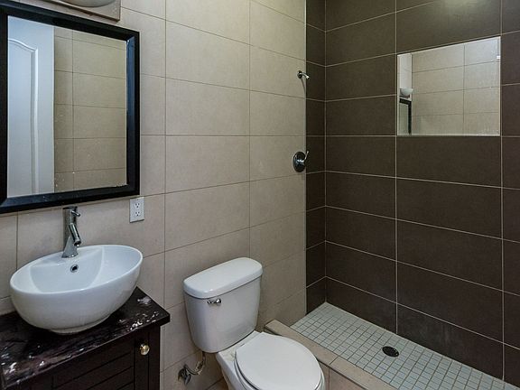 2nd image of 149 Wilson Ave #1F