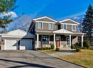 25 Barnard Ln, Highland Park, IL 60035