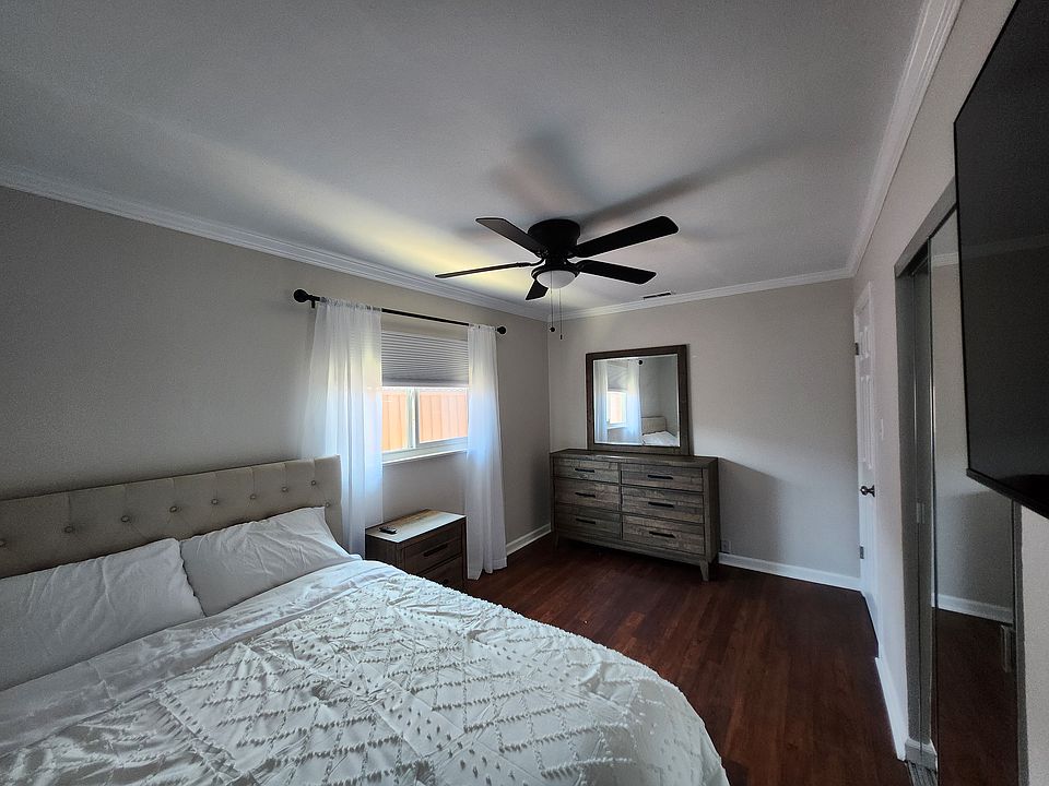 1st image of 3011 Franela Dr