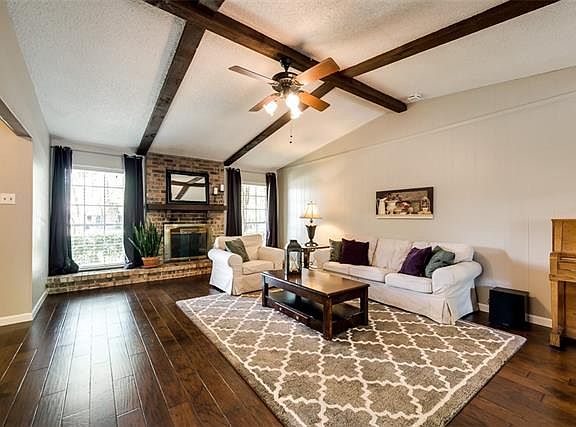5th image of 2908 Laurel Ln