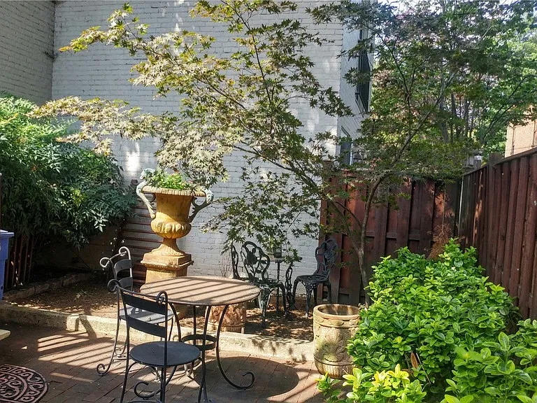 E Capitol St NE — Photo 10