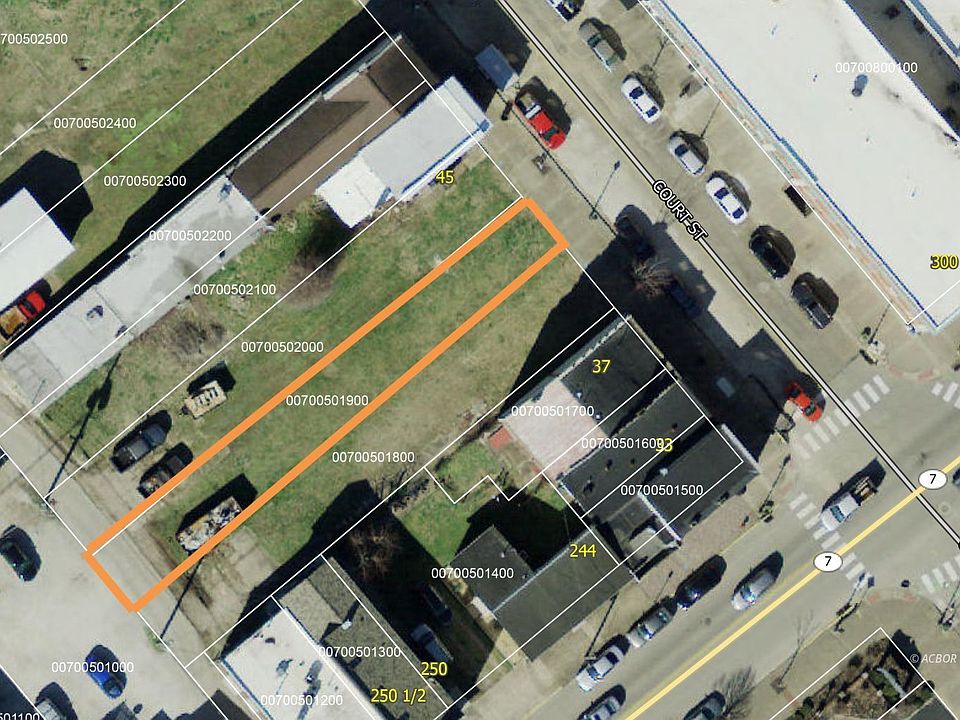 1st image of Court St