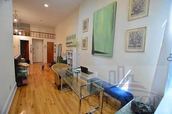 Rented by City Stop Realty | media 16