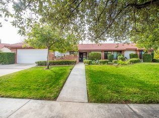 110 Azalea Ct, Redlands, CA 92373