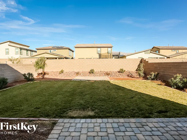4340 Stardusk Falls Ave — Photo 15