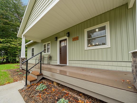 3rd image of 3935 W Destiny Dr