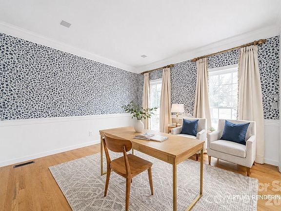 3rd image of 4006 Belle Meade Cir