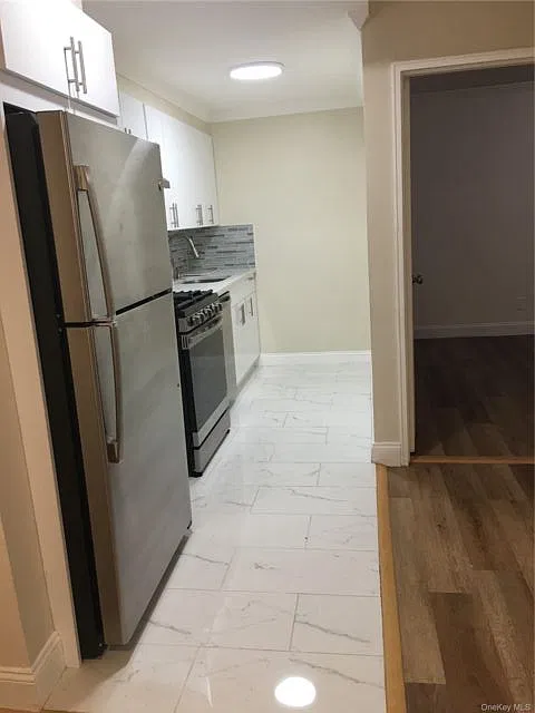 1 bed, 1.0 bath, 750 sqft, $2,400 — Photo 4