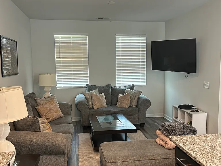 6337 Perry Creek Rd — Photo 10