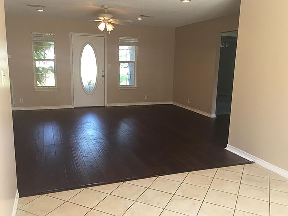 4th image of 1807 Piney Ln