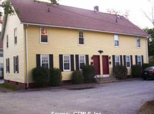 6 Vosler Dr, Moosup, CT 06354